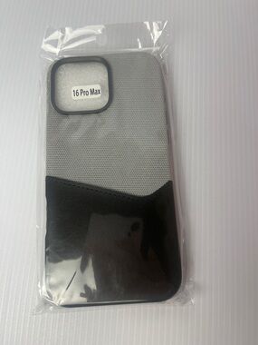 16 Pro Max Two-Tone Protective Phone Case - Black & Gray